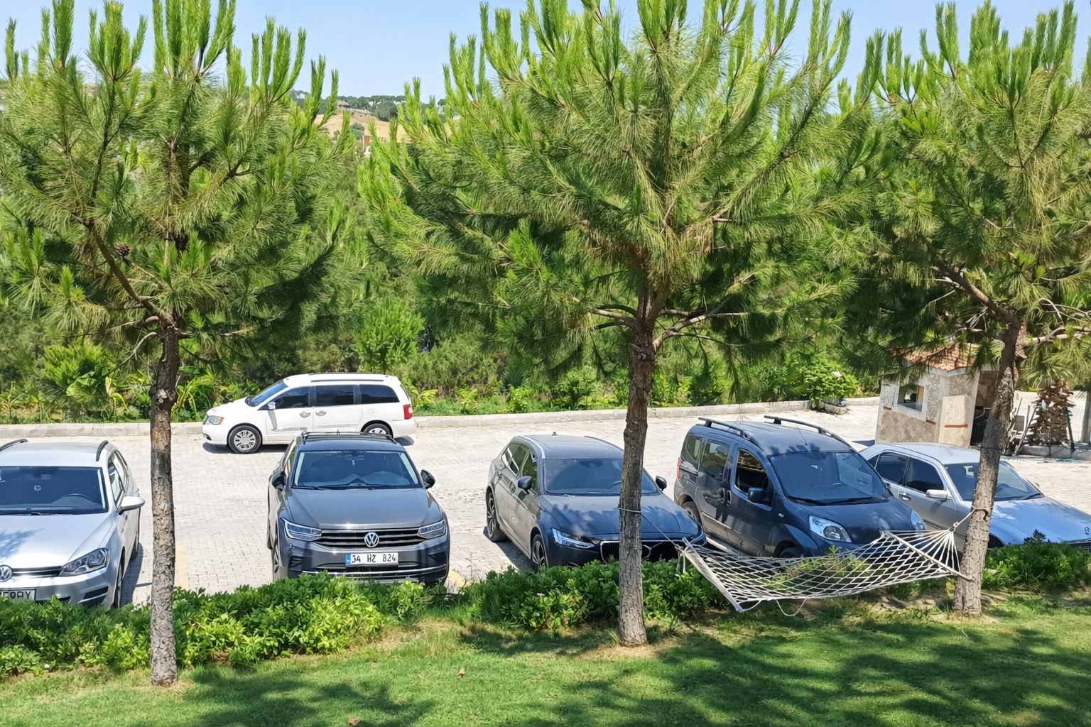 Secure on-site free outdoor parking